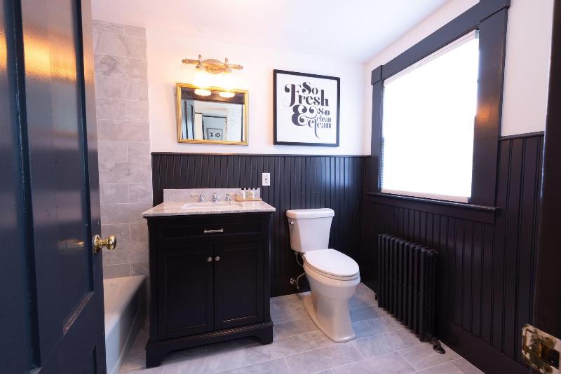 Addison Choate Inn image