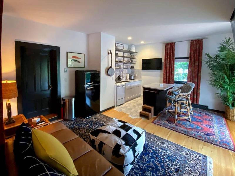 Addison Choate Inn image