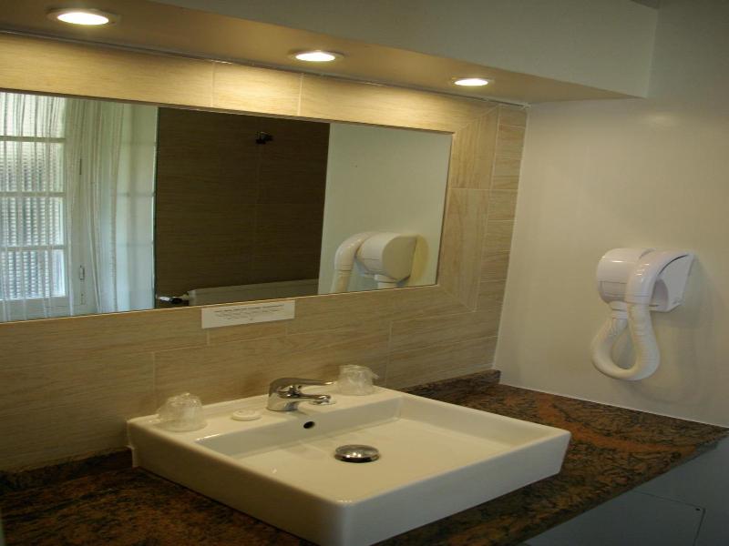 Le Mirval image