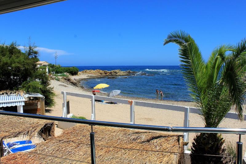 Villa Sunbeach — main photo