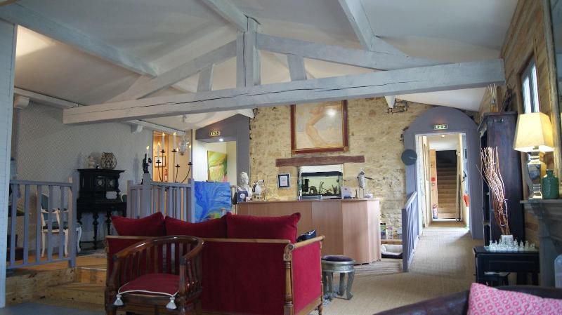 Hôtel Bien-Etre Aux Cyprès de Marquay (EX Hôtel image