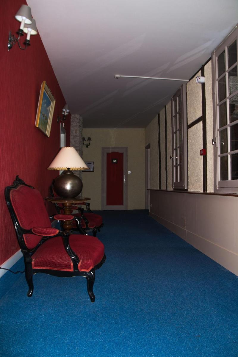 Hotel Raymond Vii image