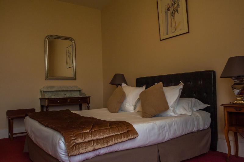 Hotel Raymond Vii image