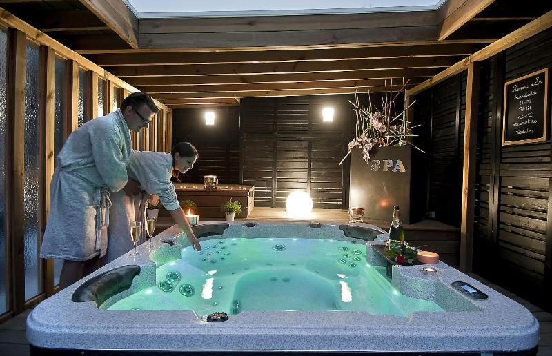 Les Béthunoises Luxury Spa image