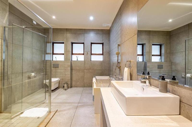 Sheppard Boutique Guesthouse image