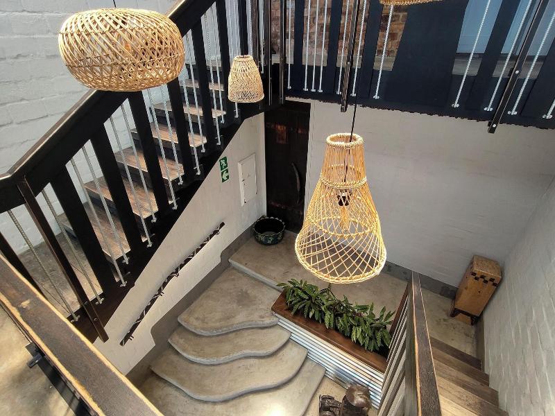 Hornbill House image
