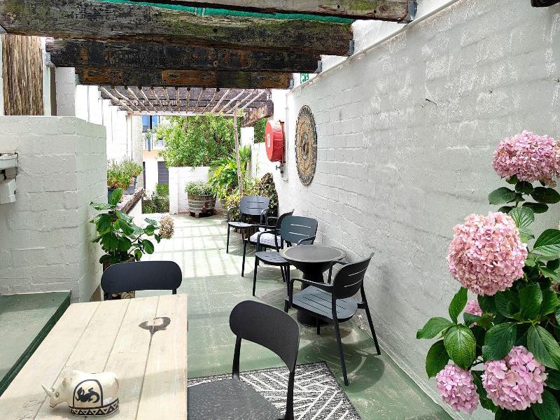 Hornbill House image