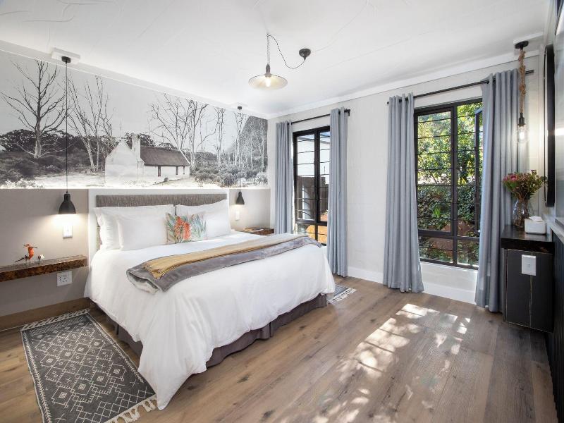 Hornbill House image