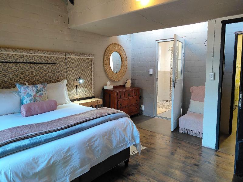Hornbill House image