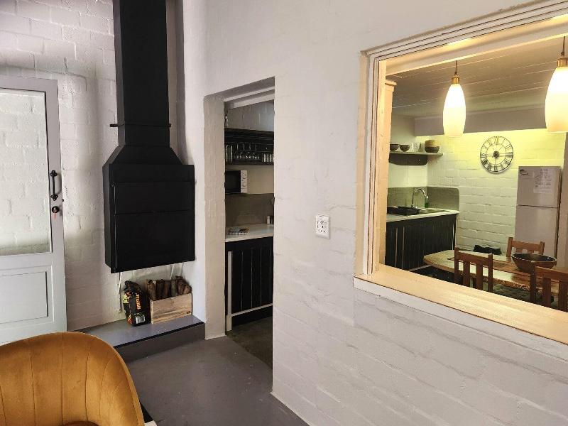 Hornbill House image