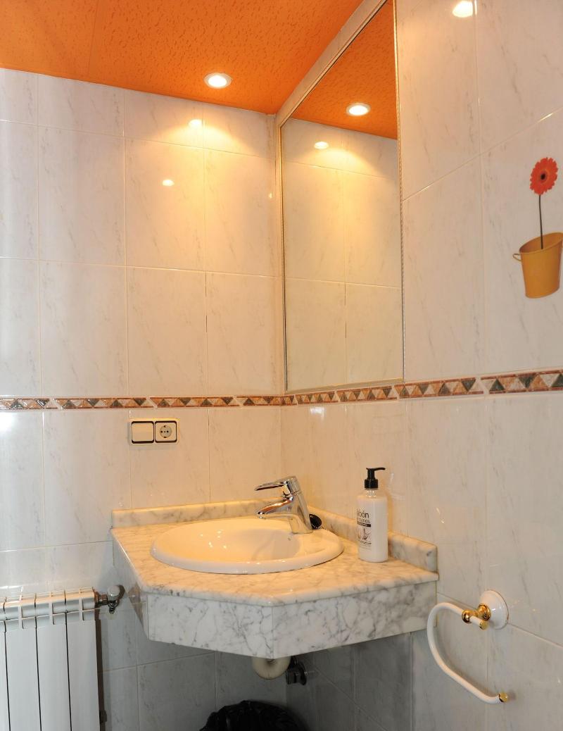 Hostal Venecia image