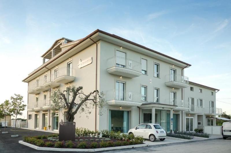 Hotel Palmensis image