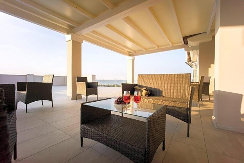 Hotel Palmensis image
