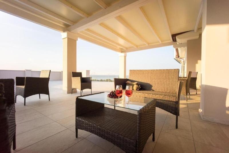 Hotel Palmensis image