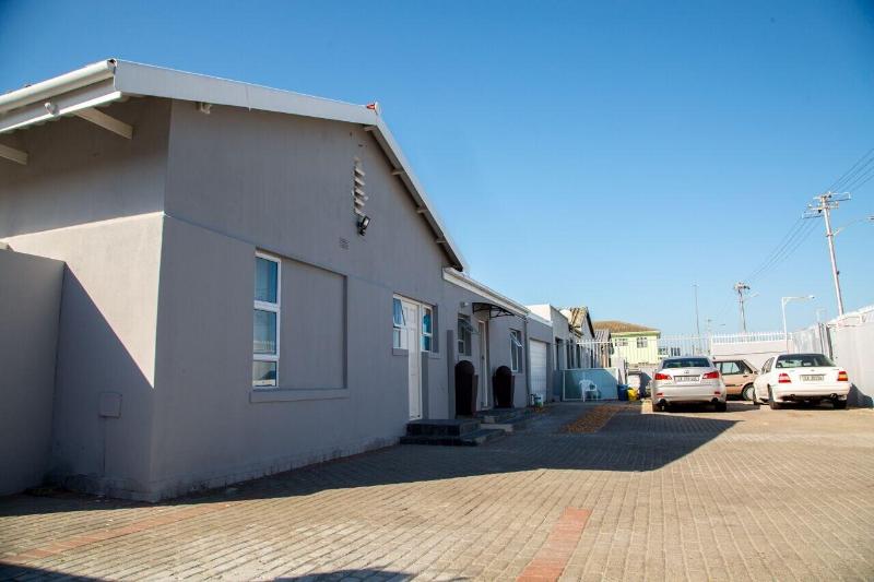 Annex Lodge — general view