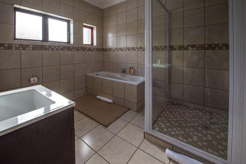 A&A Guesthouse image