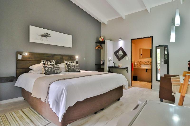 Turaco Lodge image