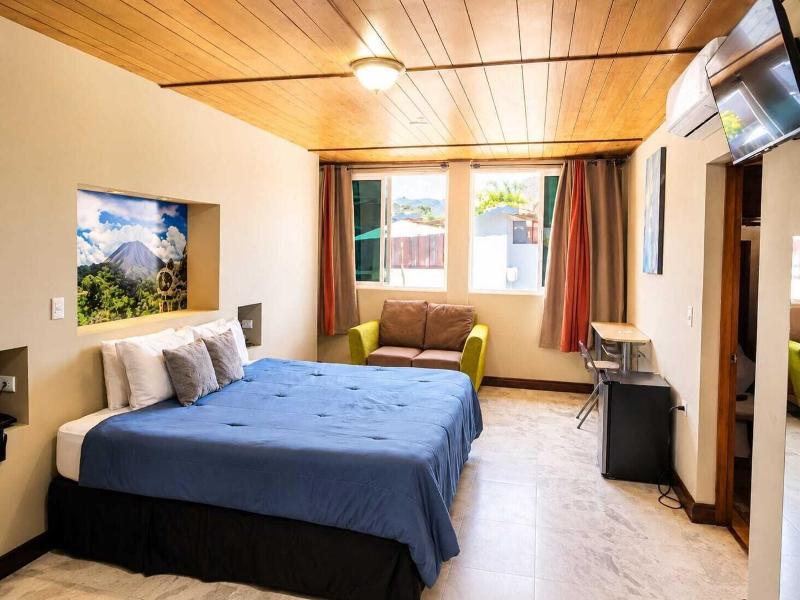 Kartagus Hotel image