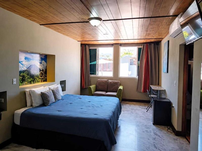 Kartagus Hotel image
