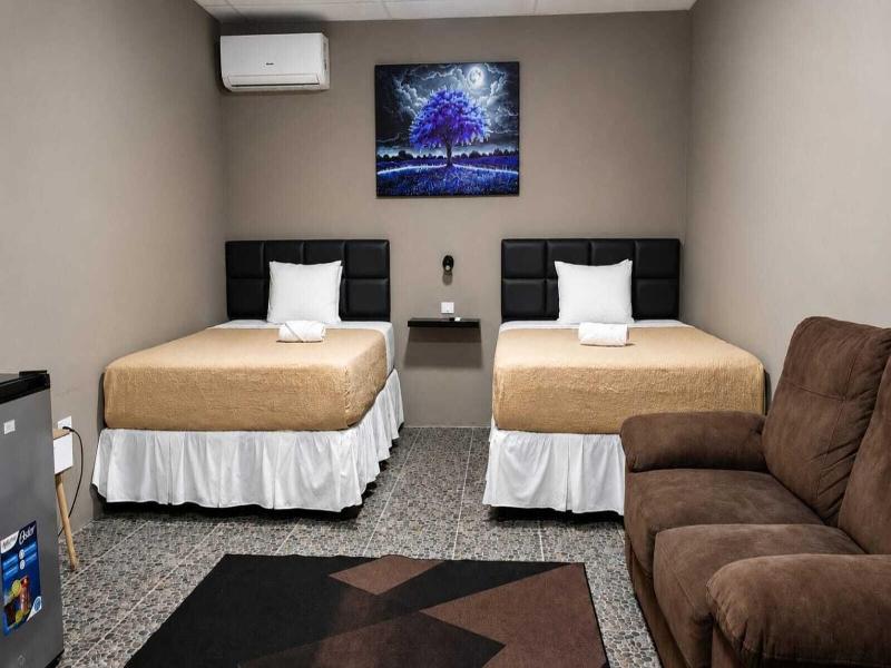 Kartagus Hotel image
