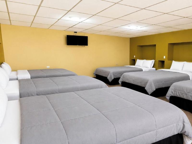 Kartagus Hotel image
