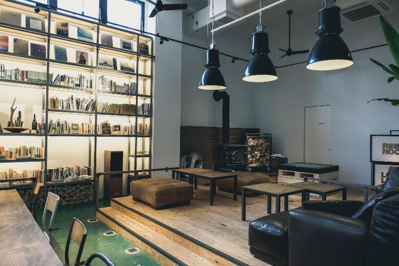 POTMUM - Hostel image