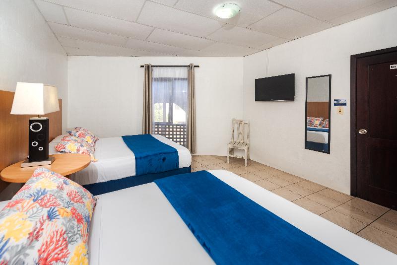 Hostal North Seymour image