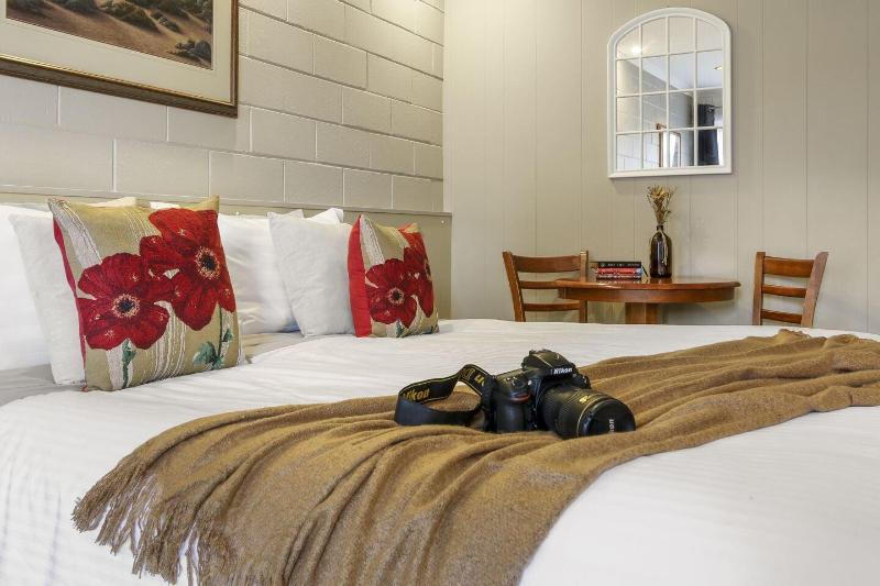 Sandbar Motel image