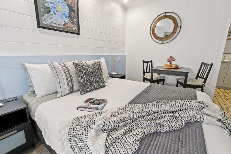 Sandbar Motel image