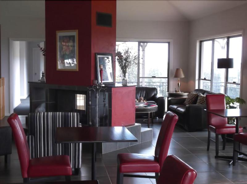 Swan Lake Guest House image
