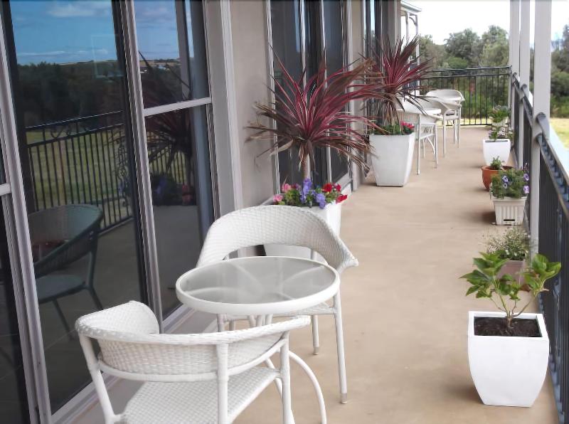 Swan Lake Guest House image