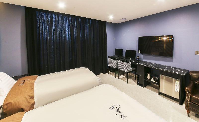 Hotel Boutique 9 Neungdong image