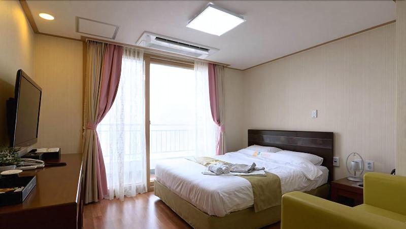 Mud Beach Hotel image