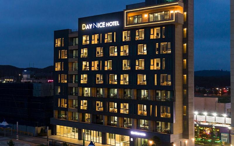 Day Nice Hotel image