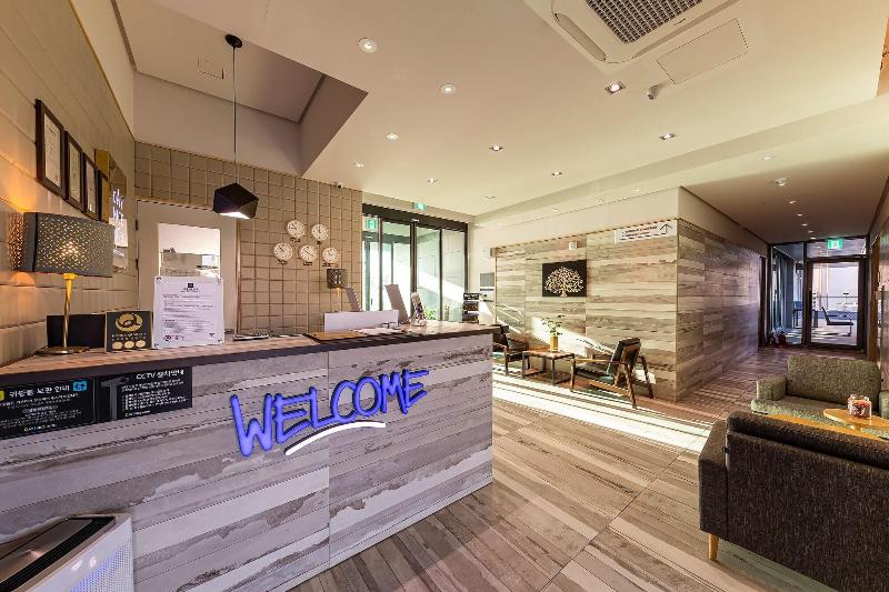 Day Nice Hotel image