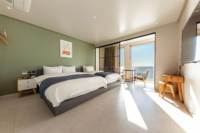 Day Nice Hotel image