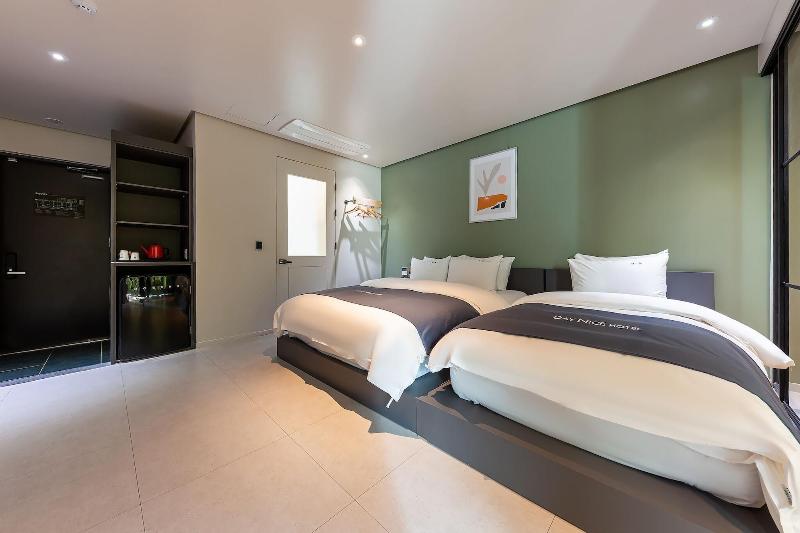 Day Nice Hotel image