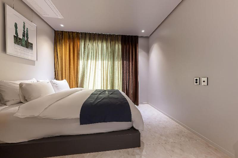 Day Nice Hotel image