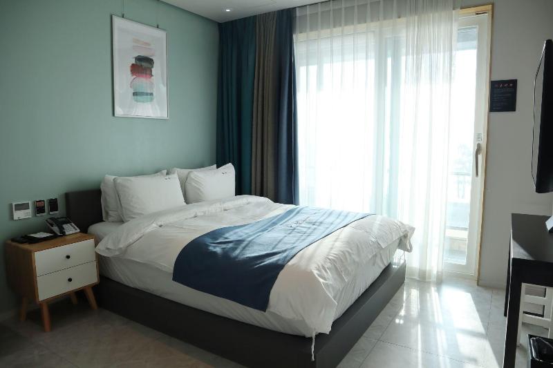 Day Nice Hotel image