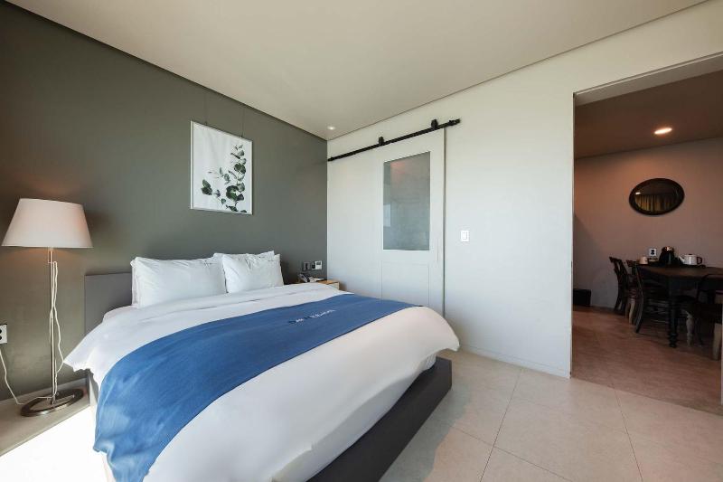 Day Nice Hotel image