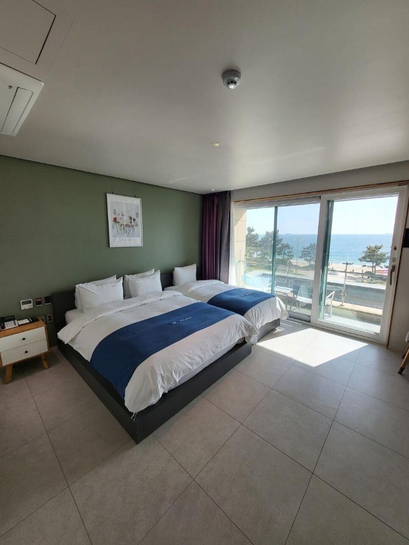Day Nice Hotel image