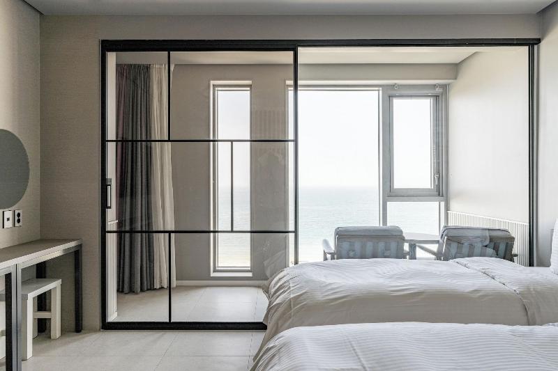 Day Nice Hotel image