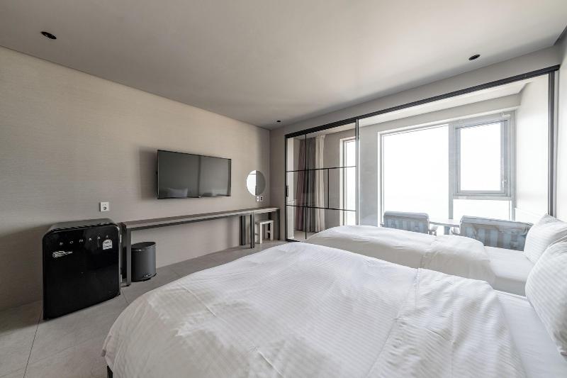Day Nice Hotel image