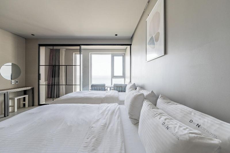 Day Nice Hotel image