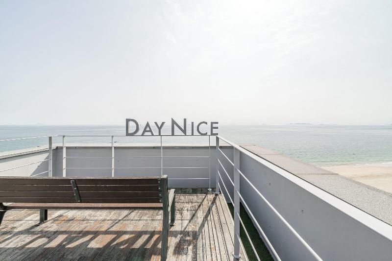 Day Nice Hotel image