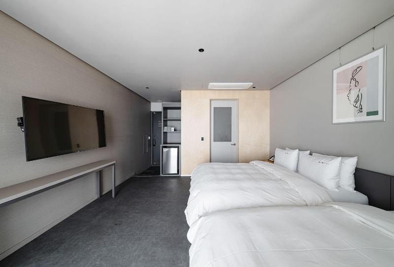 Day Nice Hotel image