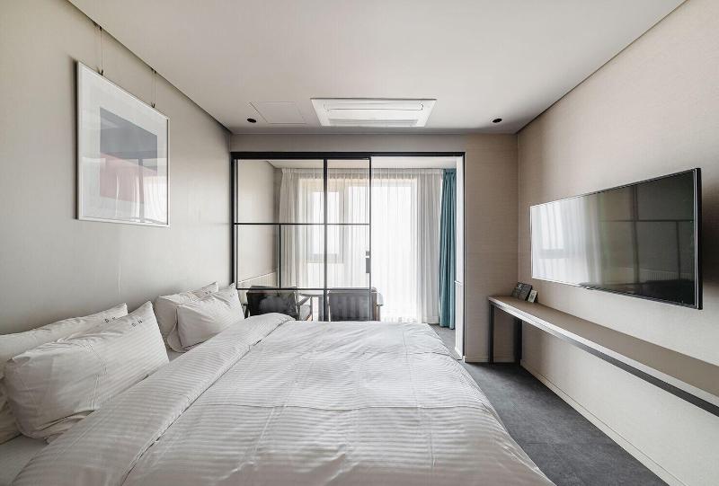 Day Nice Hotel image