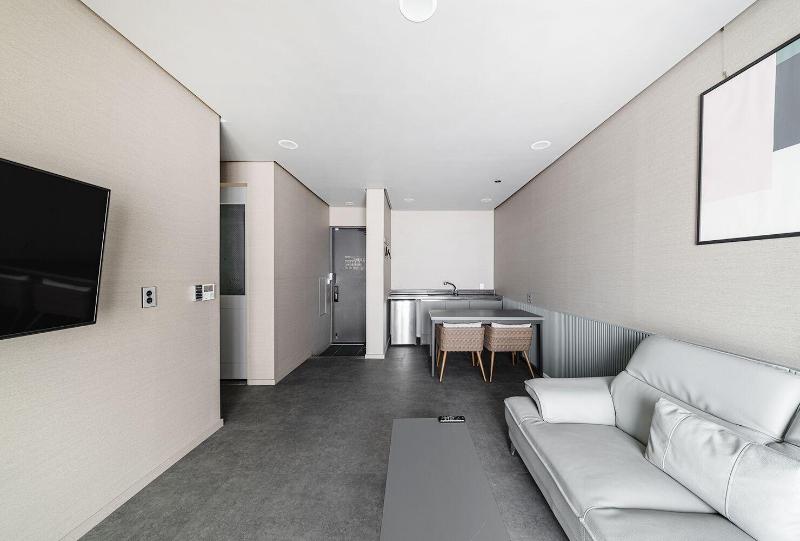 Day Nice Hotel image