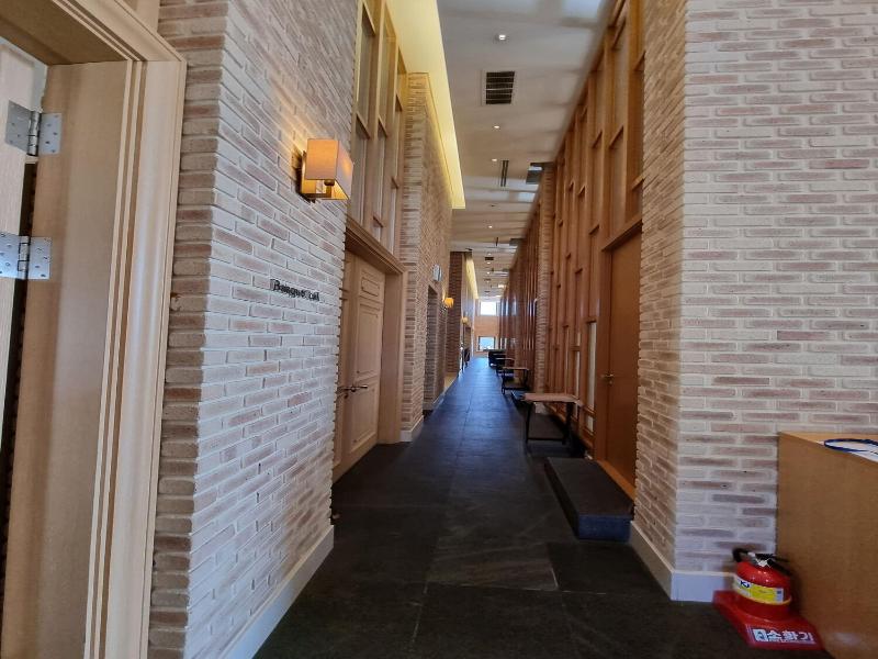 Pine Grove Hotel image