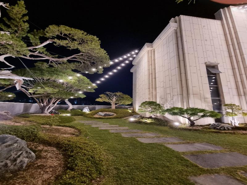 Pine Grove Hotel image